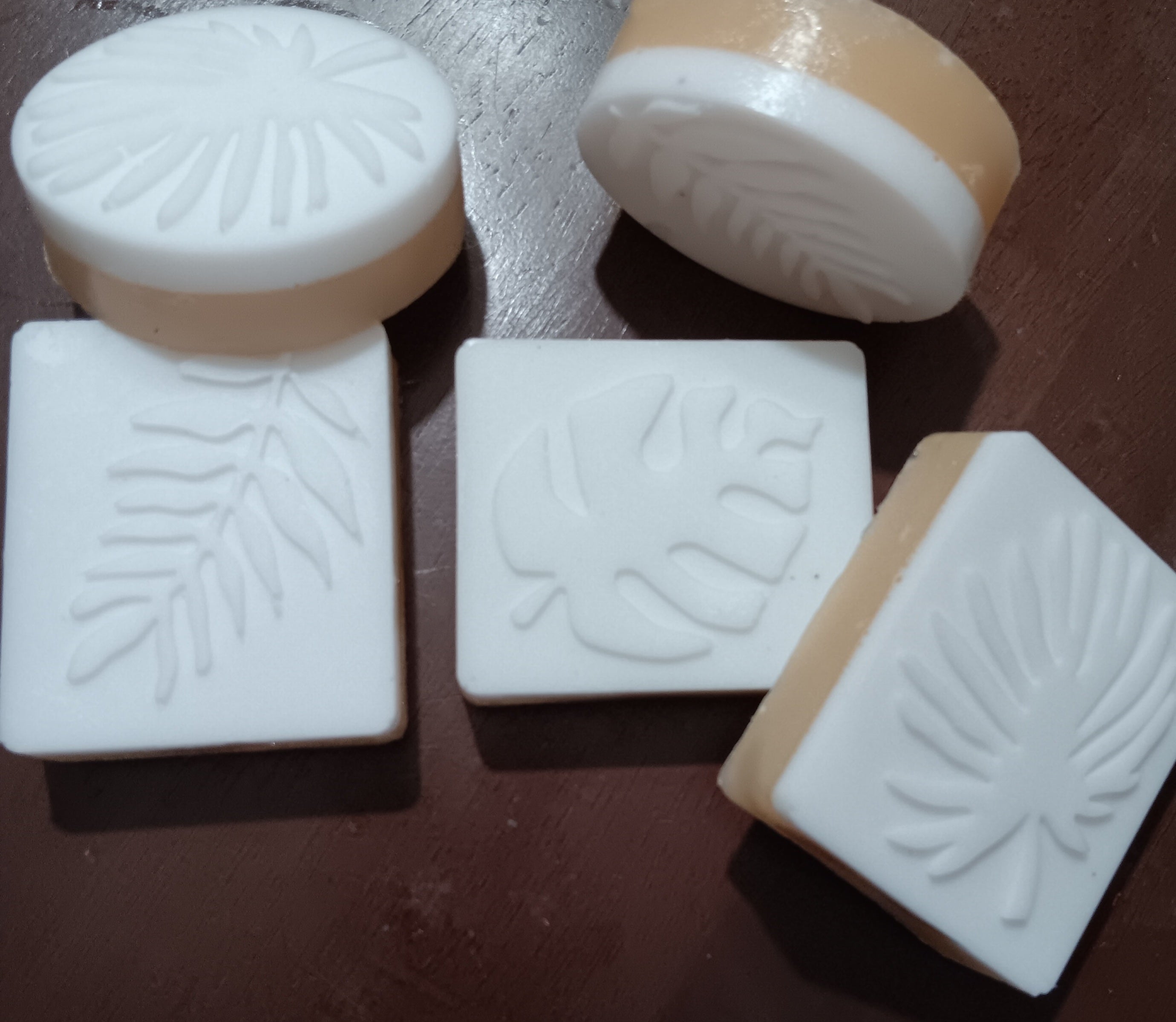 Tropical Collagen & Goat Milk + Coconut- Honey- Peach Scrumptious  Aroma