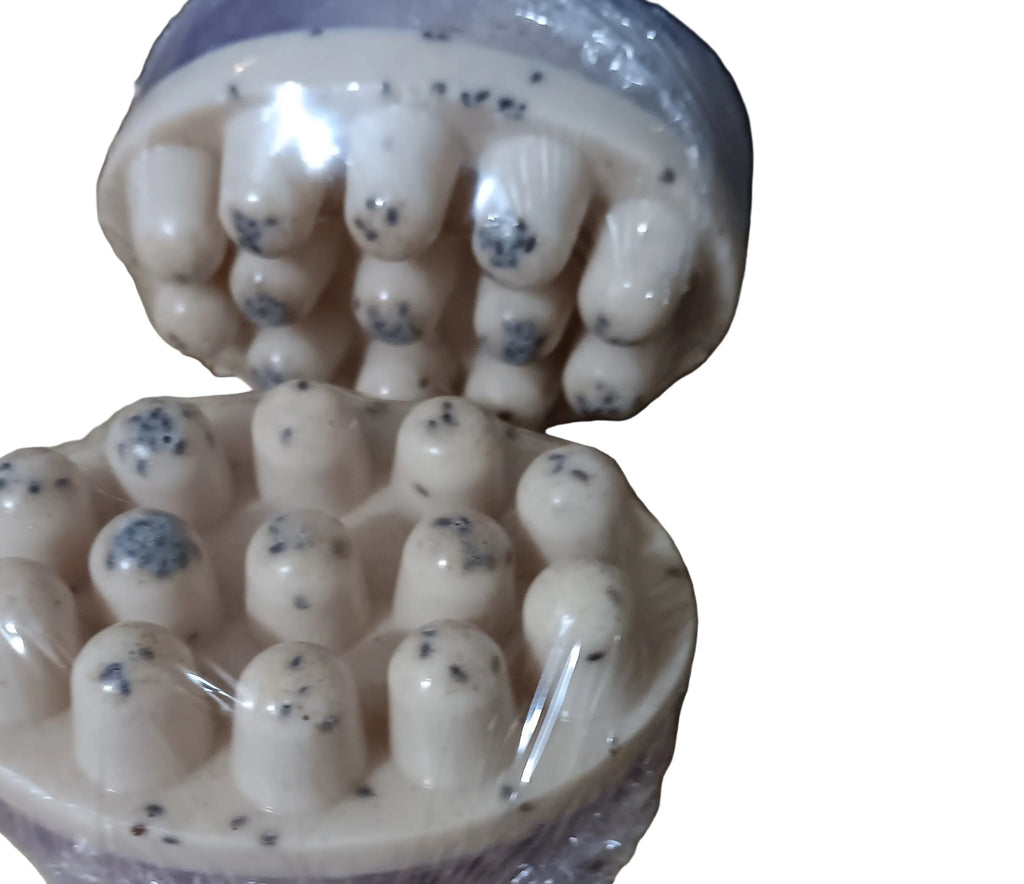 Massager: Calm Exfoliant Spa *Oatmeal + Coconut - Chia Seeds & Lavander, with integrated loofah.